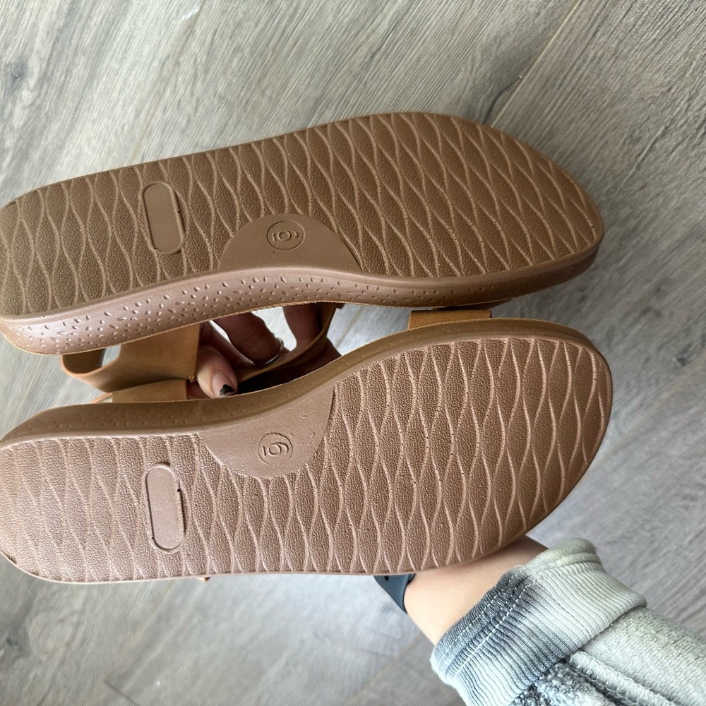 Top Moda Tan Sandals - Picture 2 of 2